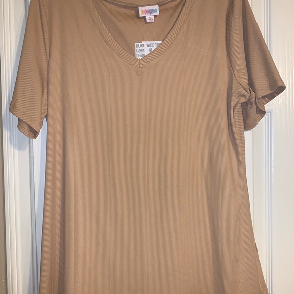 LuLaRoe Tops - Lularoe Iris